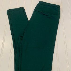 New Lularoe One Size Leggings Color Ponderosa Pine Green Fits size 0-10